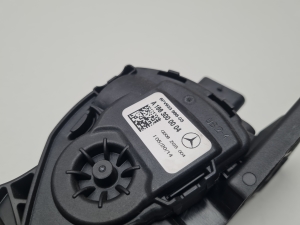 Mercedes Benz ML-Class 166 (2011–2015) Gaspedal A1663000004 - 3