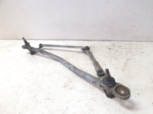 Mazda 3 (2003–2009) Mécanisme d’essuie-glace avant