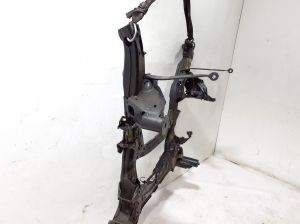 BMW X6 G06 / F96 (2019–2026) Eesmine alusraam 6884852 - 3