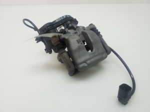 Mercedes Benz A-Class 176 (2012–2018) Tagumine pidurisadul A0004232381 - 4