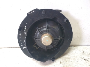 Mercedes Benz GLA-Class 156 (2013–2019) Front door speaker A2118200702 - 3