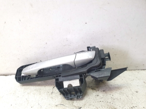 Mercedes Benz GLA-Class 156 (2013–2019) Rear side door exterior handle A1567670100 - 2