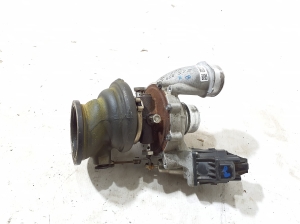 BMW X6 G06 / F96 (2019–2026) Turbolader 7852372 - 2