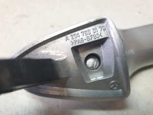 Rear side door exterior handle and its parts - A2047600170
