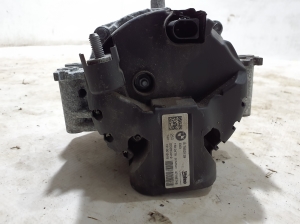 BMW X6 G06 / F96 (2019–2026) Ģenerators 7852129 - 3