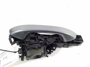 Volkswagen Passat B9 (2023–2026) Front door external opening handle and its details 5H0837206F - 3