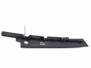 Volkswagen Passat B9 (2023–2026) Esiukse muu osa 3J0837902 - 3
