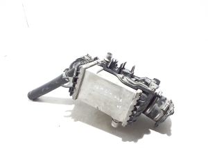 BMW X6 G06 / F96 (2019–2026) Vahejahuti radiaator 7852407 - 4