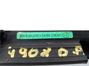 Volkswagen Passat B9 (2023–2026) Esiukse klaasi välimine liist 3J0837476B - 2