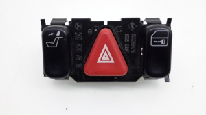 Mercedes Benz C-Class 202 (1993–2001) Warnblinkschalter A2028207810