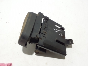 Engine control unit bracket - 9485114