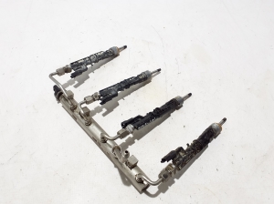 BMW X6 G06 / F96 (2019–2026) Kõrgsurve kütusetoru 7852402 - 4