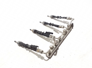 BMW X6 G06 / F96 (2019–2026) Common Rail Kraftstoffleitung 7852403 - 2