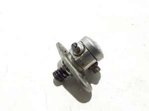 BMW X6 G06 / F96 (2019–2026) Kütusepump 8648176 - 3