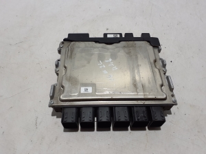 BMW X6 G06 / F96 (2019–2026) Engine control unit 5A25C39 - 2