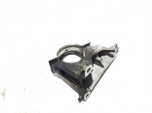 Mazda CX-3 (2015–2026) Front drive shaft bracket G2B425740B - 2