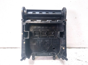 Volkswagen Passat B6 (2005–2010) Kindalaegas 1T0858129 - 2