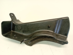   Sonstiges Teil unter der Motorhaube  - A1726201378 