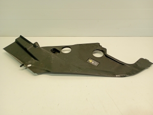   Verkleidung unter der Motorhaube  - A1728260124 