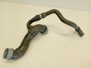 Mercedes Benz SLK-Class 172 (2011–2026) Jahutusradiaatori voolik A1725014482 - 2