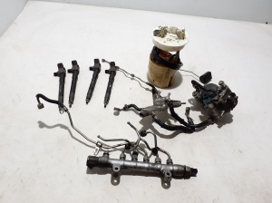   Kraftstoffsystem und seine Details  -  