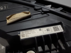 Mercedes Benz EQC N293 (2019–2026) Esituli A2939060101 - 2