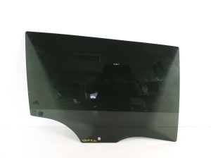   Rear side door glass  - 3J0845026C 