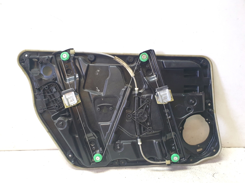Mercedes Benz GLA-Class 156 (2013–2019) Front door window regulator 928345107 Mercedes Benz GLA-Class 156 (2013–2019) Front door window regulator 928345107