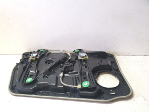 Mercedes Benz GLA-Class 156 (2013–2019) Front door window regulator 928345107 - 3