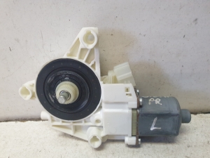 Front door window regulator motor - A2469065100