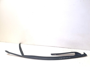 Mercedes Benz GLA-Class 156 (2013–2019) Esiukse muu osa A1567250225 - 3