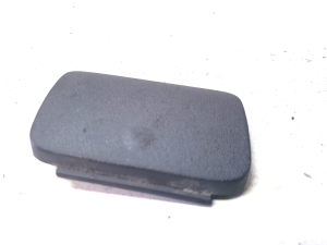 Front bumper tow hook cover - 12786009