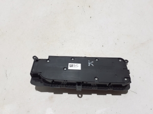 BMW X6 G06 / F96 (2019–2026) Sitzverstellschalter 6801483 - 4