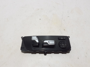 Front seat adjustment switch (on seat) - 6801484