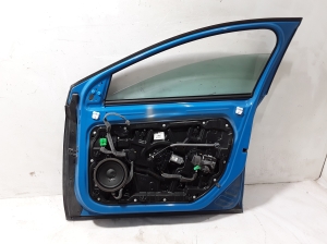 VOLVO V40 (2012–2019) Front door 31278465 - 2