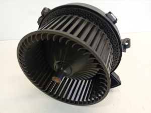 Opel Astra J (2009–2017) Salongi puhuri mootor 0130309505 - 5