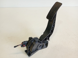Opel Astra J (2009–2017) Gaspedal 13373777 - 4
