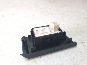 TOYOTA Auris E18 (2012–2018) Schalter el. Fensterheber hinten 7427102630 - 4