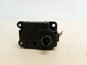 Opel Astra J (2009–2017) Salongi soojenduse klapi mootor DA646001 - 2