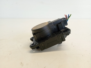 Opel Astra J (2009–2017) Salongi soojenduse klapi mootor DA646001 - 5