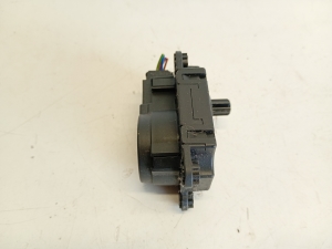 Opel Astra J (2009–2017) Salongi soojenduse klapi mootor DA646001 - 2