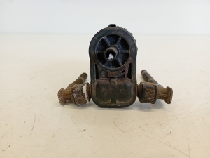 Opel Astra J (2009–2017) Front windshield washer pump 430036418 - 5