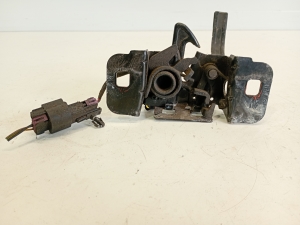 Opel Astra J (2009–2017) Hood latch 13412214 - 2