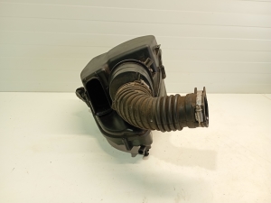 Opel Astra J (2009–2017) Õhufiltri korpus ja selle osad 39030323 - 2
