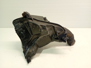 Opel Astra J (2009–2017) Õhufiltri korpus ja selle osad 39030323 - 5