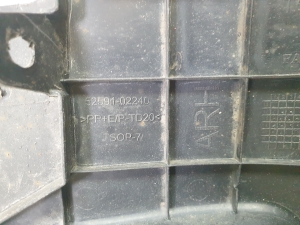 TOYOTA Auris E18 (2012–2018) Radhausschale hinten, hinterer Teil 5259102240 - 5