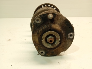 Opel Astra J (2009–2017) Front shock absorber 39039573 - 3