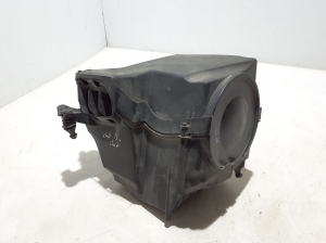 VOLVO V40 (2012–2019) Luftfiltergehäuse 31370808 - 4