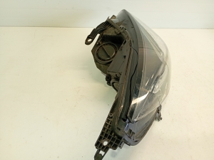 Opel Astra J (2009–2017) Scheinwerfer und seine Teile 39081895 - 3