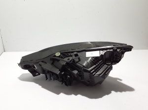 Polestar 2 II (2021–2026) Headlight 32140392 - 6